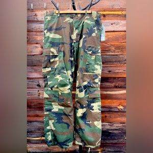 NWT Rothco Combat Pants with lots of pockets for your weekend play.